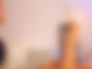 Live cam show with miadanielss - Oil on Adult Interactions