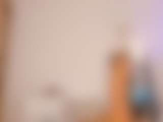 Live cam show with miadanielss - Amateur MILF on Camsoda