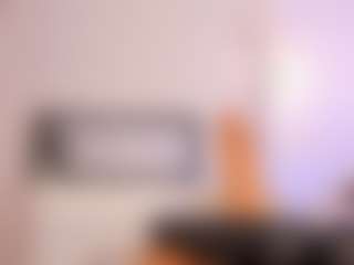miadanielss's Live Sex Cam Show