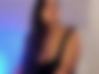 Live-Cam-Show mit miadanielss - Double Penetration auf Camsoda