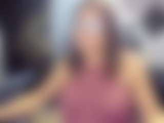 Live cam show with tiffanywiilson - Cosplay Mature on friskycurves.com