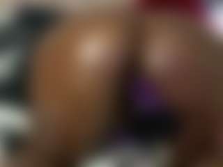 cherryslushy MILF webcam performer live streaming