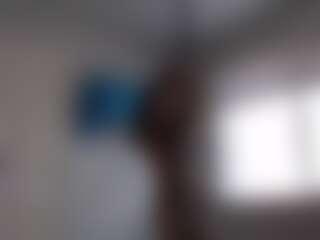 Live cam show with candicamm - Little on Camsoda
