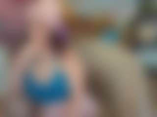 TinyToni's Live Sex Cam Show