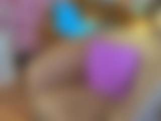 Live cam show with TinyToni - Gamer on livesuperchat.net