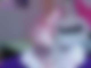 Live cam show with LexyGold - Princess on CamwithHer