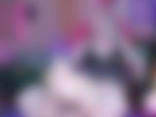 Live cam show with LexyGold - Princess on livesuperchat.net