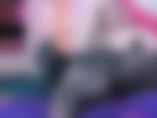 Live cam show with LexyGold - Princess on CamwithHer