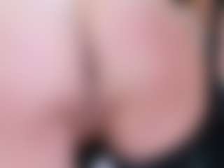 Live cam show with LadyAndTranny - Facesitting on boobsie.com