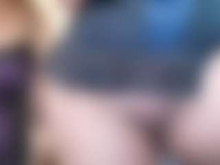 Live cam show with LadyAndTranny - Facesitting on Fit Hotties