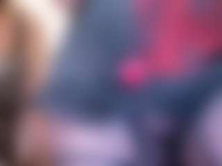 Live cam show with LadyAndTranny - Facesitting on CamClone