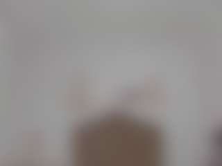 Live cam show with idaima - Sucking on madthumbs
