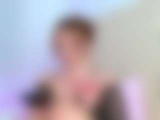 Lisa-Teases Live-Sex-Cam-Show