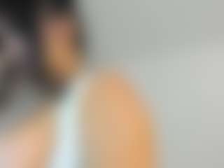 Live cam show with luuciana - Nails on Camsoda