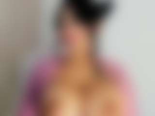 Live cam show with luuciana - Lactation on crypto-cams