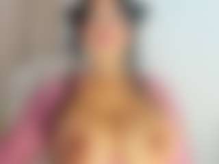 Live cam show with luuciana - Sugarbaby on https://playwithruby.com