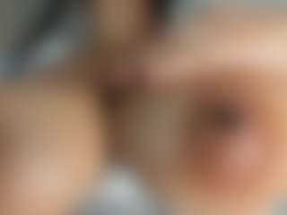 Live cam show with luuciana - Grandes Tetas on Camsoda