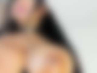Live cam show with luuciana - Nails on Soda Cam