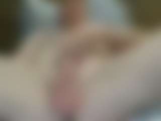 Live cam show with brian45000 - Living Room on xxxlivecams.org