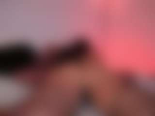 DEEPTHROAT SLUT's Live Sex Cam Show