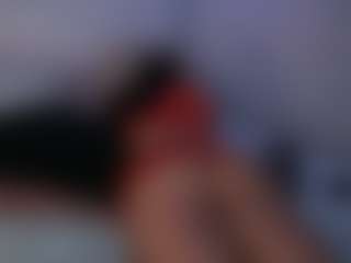DEEPTHROAT SLUT's Live Sex Cam Show