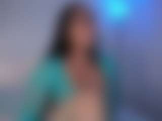DEEPTHROAT SLUT's Live Sex Cam Show