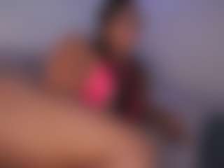 DEEPTHROAT SLUT's Live Sex Cam Show