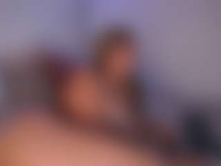 DEEPTHROAT SLUT's Live Sex Cam Show