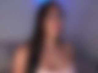DEEPTHROAT SLUT's Live Sex Cam Show