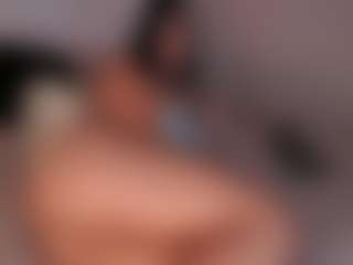 DEEPTHROAT SLUT's Live Sex Cam Show