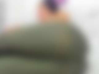 Live cam show with roxyrebeld - French on TottyGirls