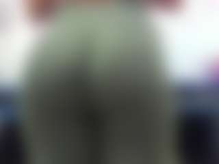 Live cam show with roxyrebeld - French on Camming Site