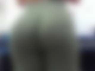 Live cam show with roxyrebeld - French on Fling VIP Chat