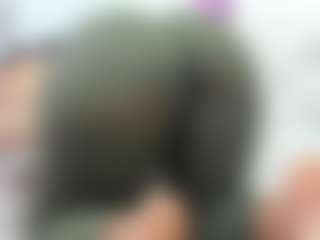 Live cam show with roxyrebeld - French on CamClone