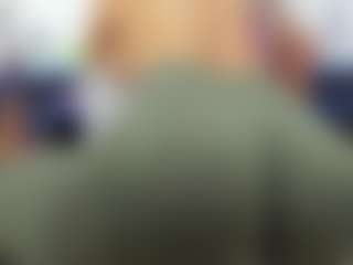 Live cam show with roxyrebeld - French on Gym Cam Girls