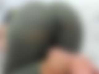 Live cam show with roxyrebeld - French on Latina Girls