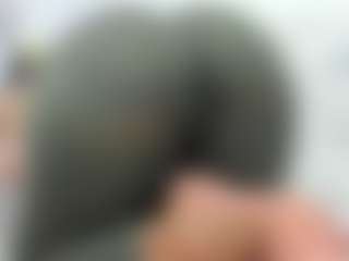 Live cam show with roxyrebeld - French on milfzrlive.com