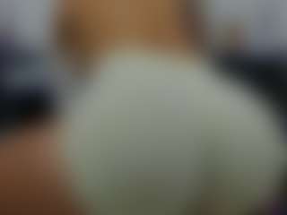 Live cam show with roxyrebeld - Bdsm on Milfs Live