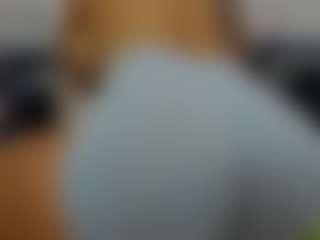 Live cam show with roxyrebeld - French on Gym Cam Girls