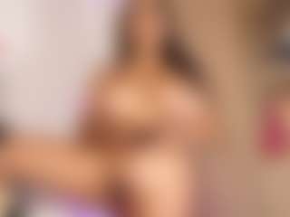 Live cam show with paraadisecity - Striptease on Milfs Live