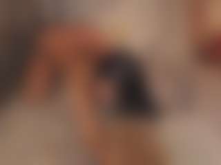 Live cam show with Luisa Baker - Muscle on googirlz