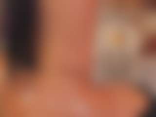 Live cam show with Luisa Baker - Muscle on hotwifechat.live