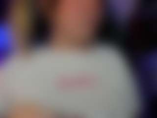 Live cam show with kristen_latin - Cosplay MILF on SmokeAndPoke
