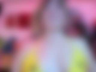 Live cam show with kristen_latin - Brown Eyes Brown Hair on TeamSkeetLive