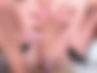 onehotblonde's Live Sex Cam Show