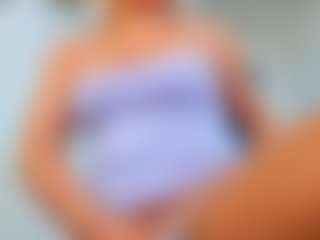 Live cam show with ninadee - Smoking on Cam Slut