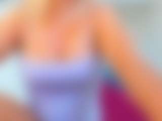 Live cam show with ninadee - Shaved on Uber Horny