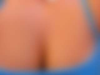 Live cam show with ninadee - Hairy on Livezox