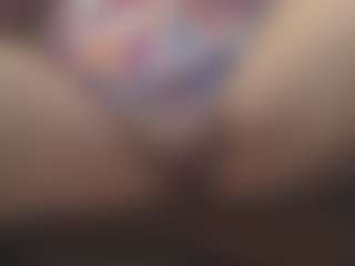 Live cam show with ireallysquirt - Glasses on Free Soda