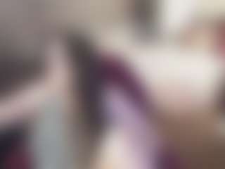 Live cam show with ireallysquirt - Glasses on boobsie.com